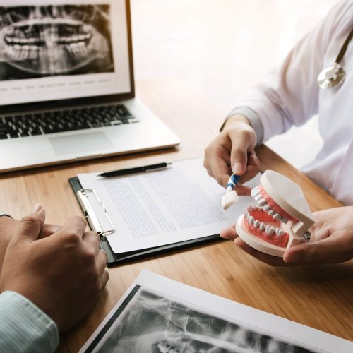 drinking liquids with dentures 01